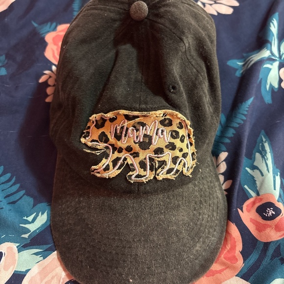 Leopard cap - Picture 1 of 3